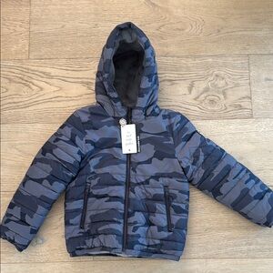 Abercrombie Kids Camo Puffer Jacket, size 7/8 New with tags